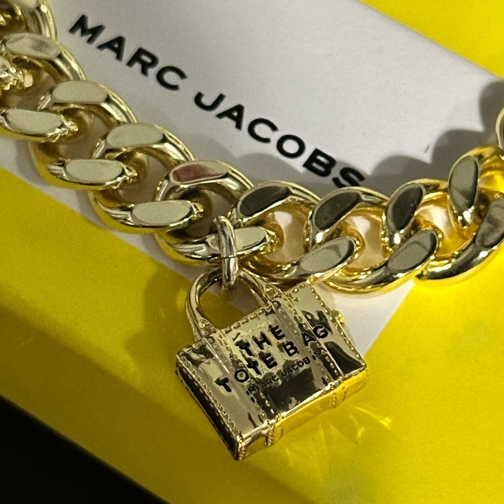 Marc Jacob’s Gold Charm Bracelet - Picture 5 of 5
